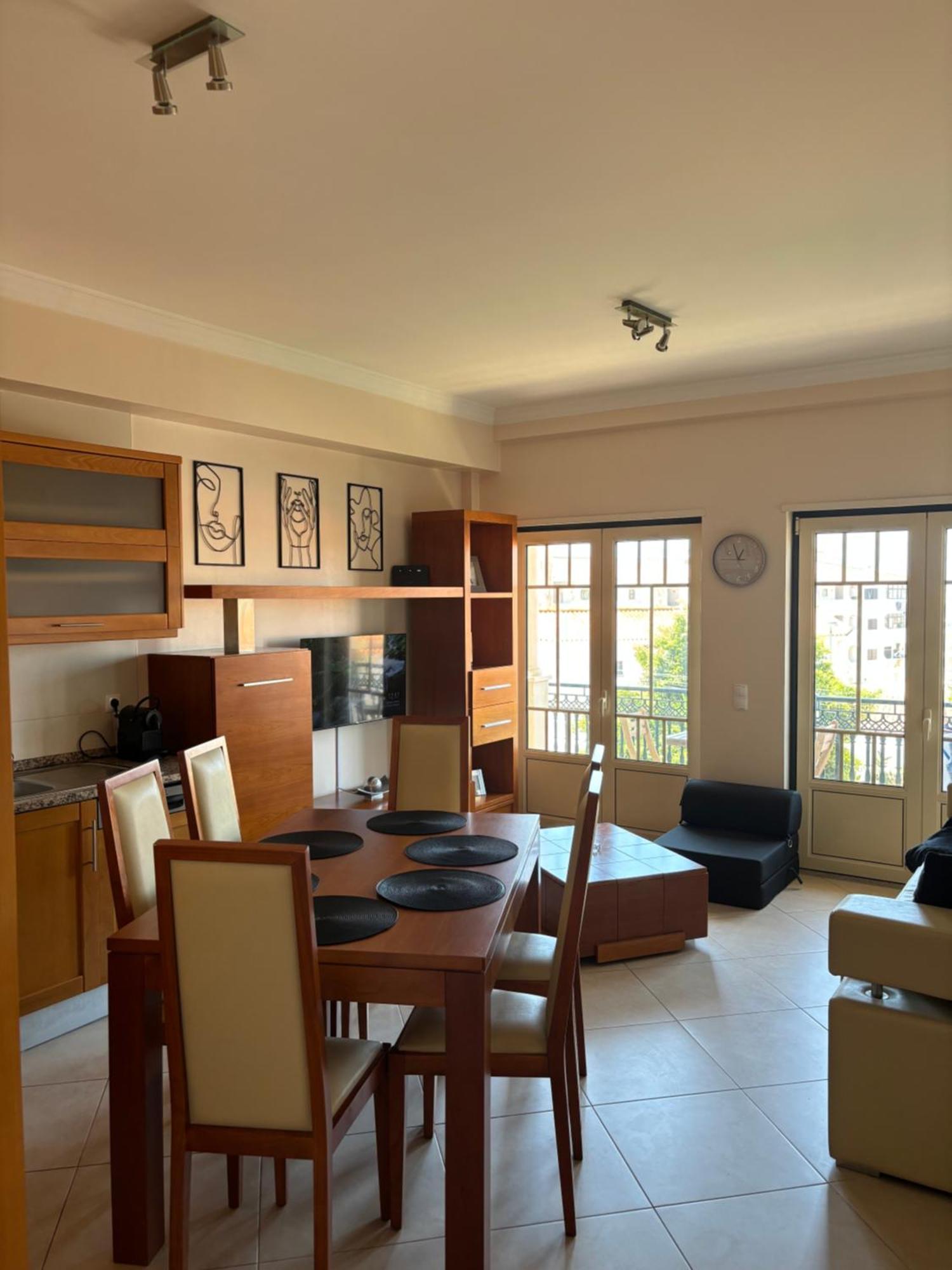 Avec Piscine Apartment