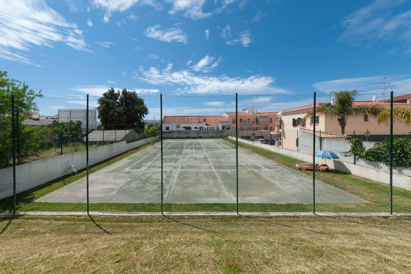 Avec Piscine Apartment